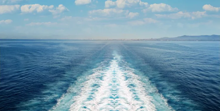 Wake of a ship in ocean