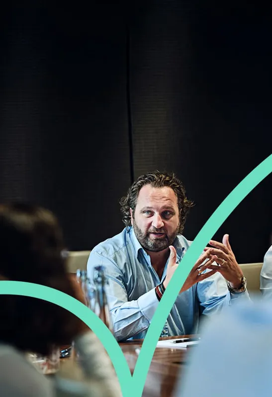 TakeoverModule.BackgroundImageAriaLabel