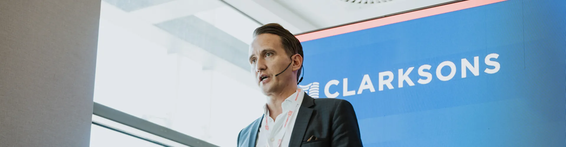 Kenneth Tveter presents at event